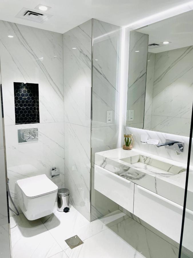 Luxury Casa Premium Studio Apartments - With Full Kitchen, Balcony At Jbr Beach Dubaj Zewnętrze zdjęcie