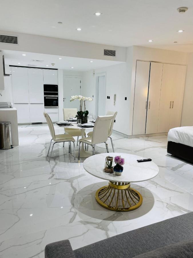 Luxury Casa Premium Studio Apartments - With Full Kitchen, Balcony At Jbr Beach Dubaj Zewnętrze zdjęcie