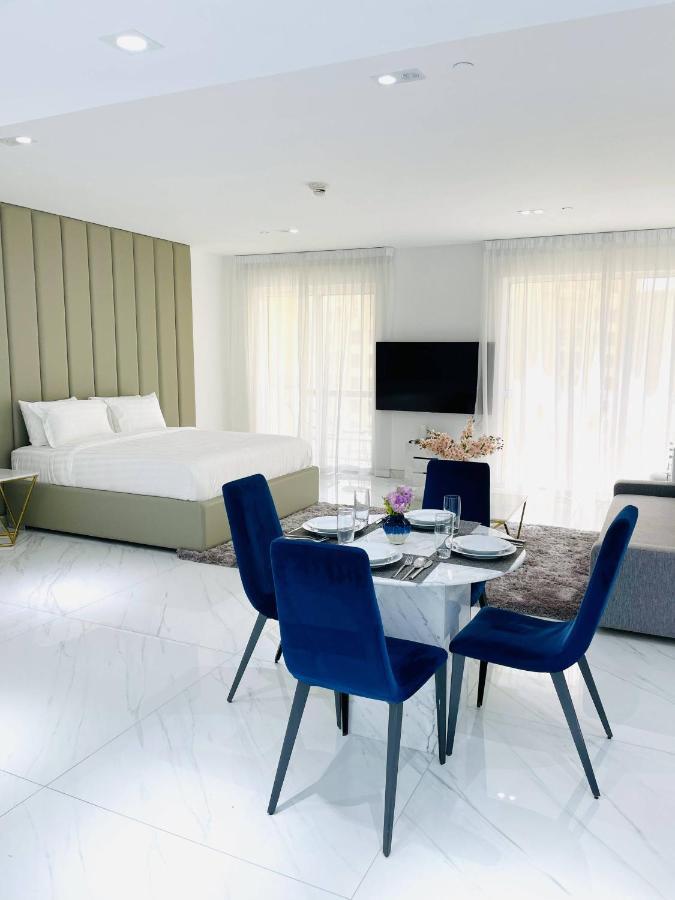 Luxury Casa Premium Studio Apartments - With Full Kitchen, Balcony At Jbr Beach Dubaj Zewnętrze zdjęcie